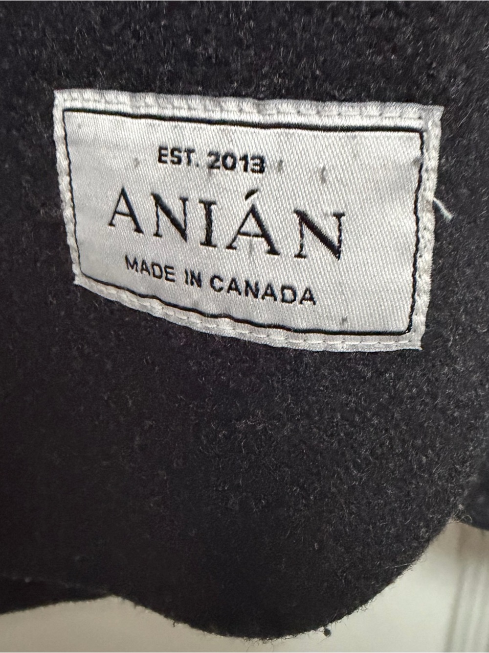 Anian Women’s Small Modern Melton Grey Wool Button-Up - Picture 3 of 4